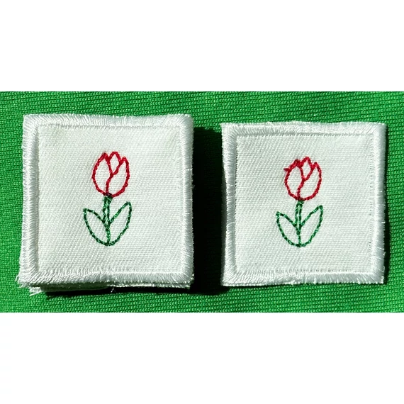 Hímzett óvodai jel tulipán